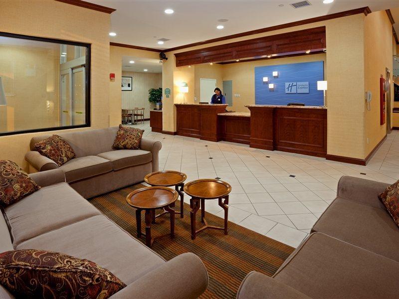 Holiday Inn Express Laguardia Airport, An Ihg Hotel New York Interior photo
